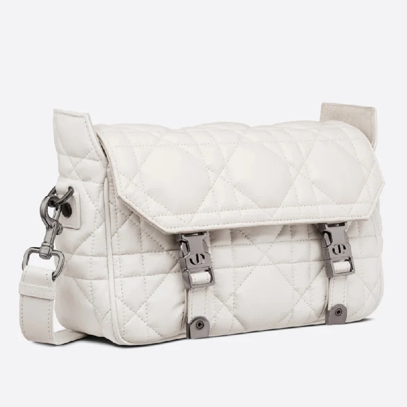 Where Fashion Meets Luxury: Dior HandbagsSMALL DIORCAMP BAG