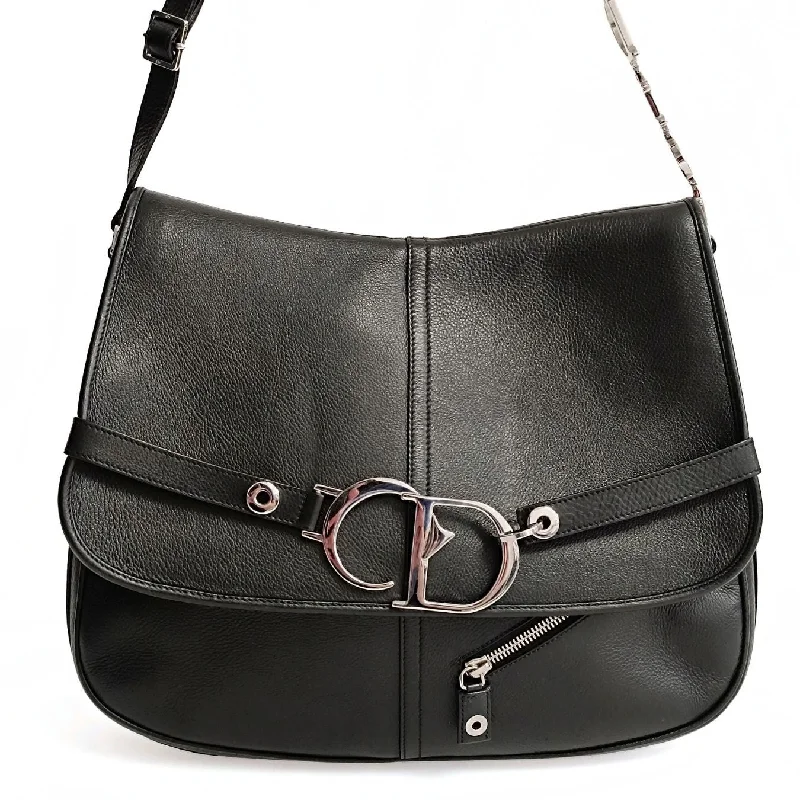 Crafted to Last: Dior’s Luxury BagsDIOR Dior Dior Saddle large shoulder bag in black leather