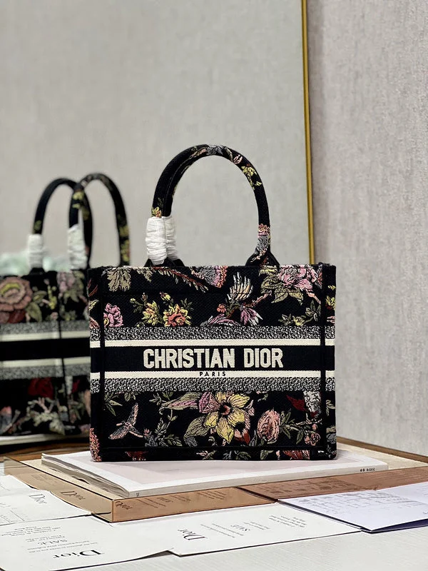 Crafted with Excellence: Dior HandbagsChristian Dior Bag