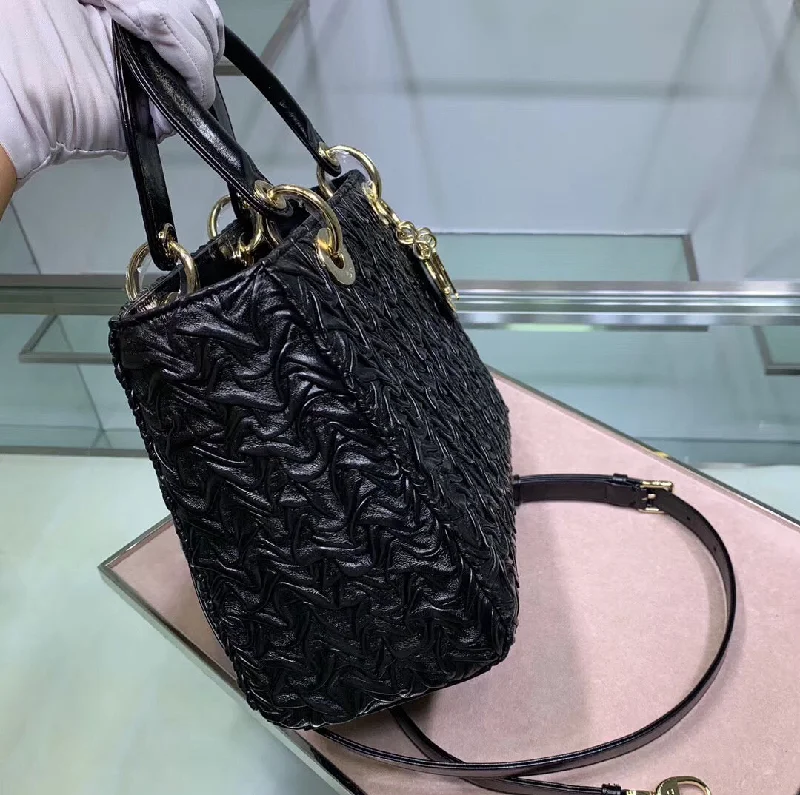 Where Fashion Meets Luxury: Dior HandbagsDior Lady Dior Medium Bag In Black Wavy Crinkled Lambskin