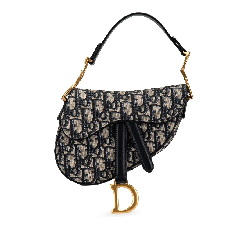 Luxury in Every Stitch: Dior BagsDior Mini Oblique Saddle (SHG-MZg3Wb)