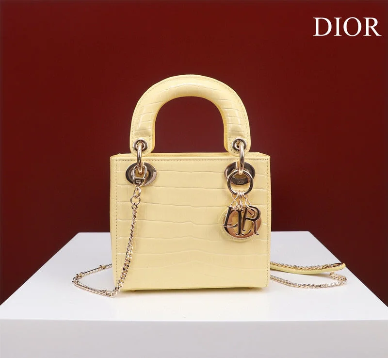 Stylish and Practical: Dior HandbagsChristian Dior Bag