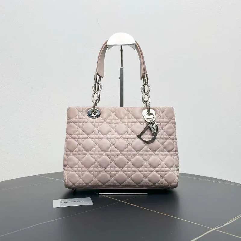 Unveil Luxury with Dior’s Designer BagsDior Beige Chain Shoulder Bag Quilted Medium