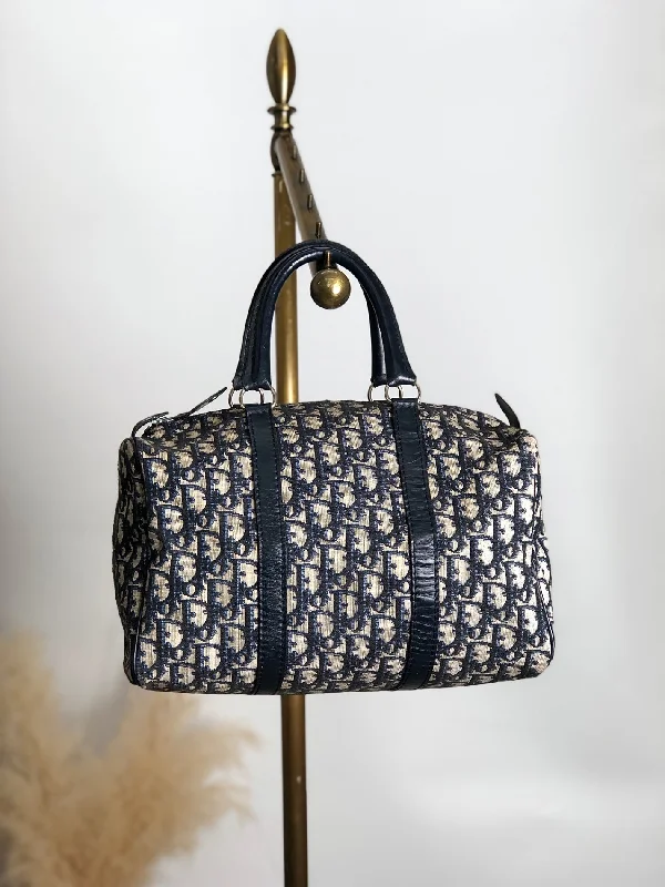 Classic and Chic: Dior’s Signature BagsChristian Dior Trotter Handbag Boston bag Navy Vintage zafp3d