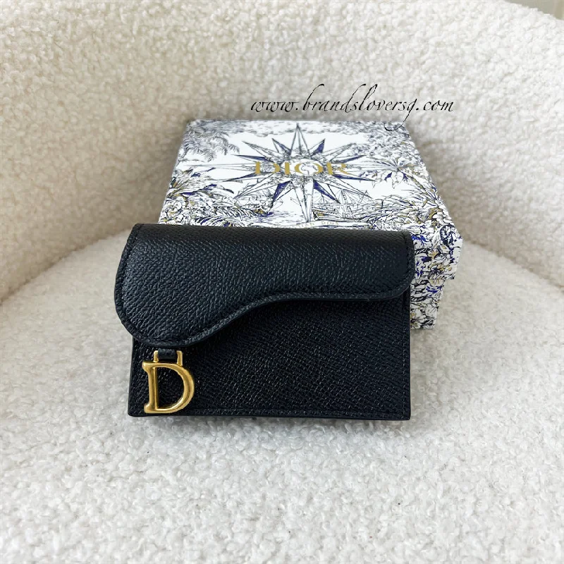 Luxury Meets Functionality: Dior BagsDior Saddle Flap Card Holder in Black Grained Calfskin AGHW