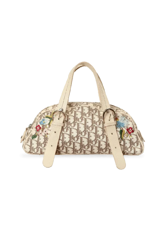 Craftsmanship and Luxury: Dior BagsDIORISSIMO FLOWERS BOWLER BAG