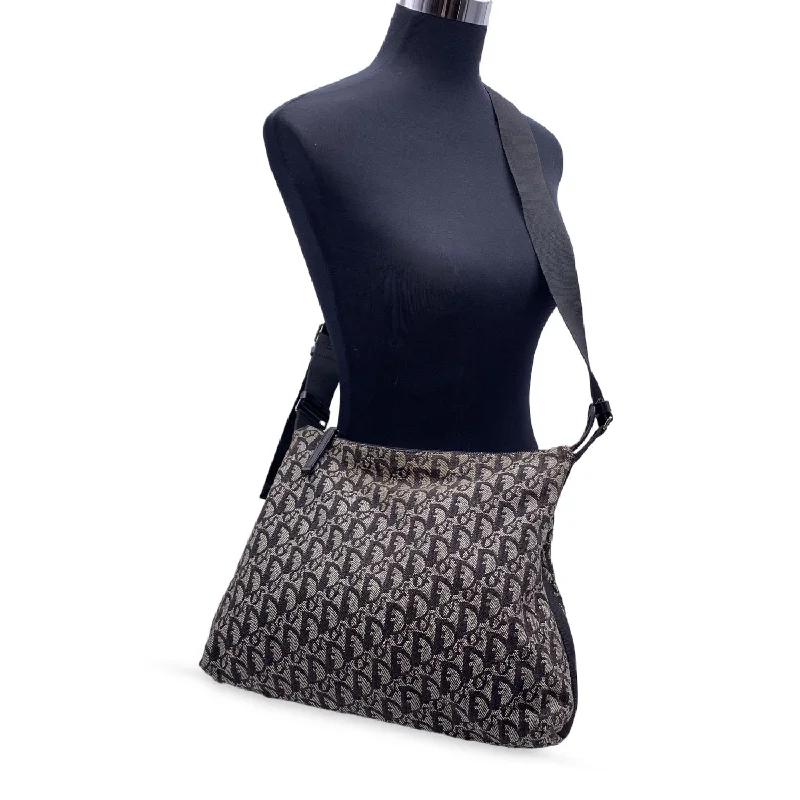 Style That Stands the Test of Time: Dior BagsCHRISTIAN DIOR Christian Dior Shoulder Bag n.a.