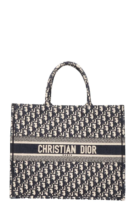 Dior’s Latest Bag Collection: The Pinnacle of EleganceCHRISTIAN DIOR Book Tote Large Oblique Blue