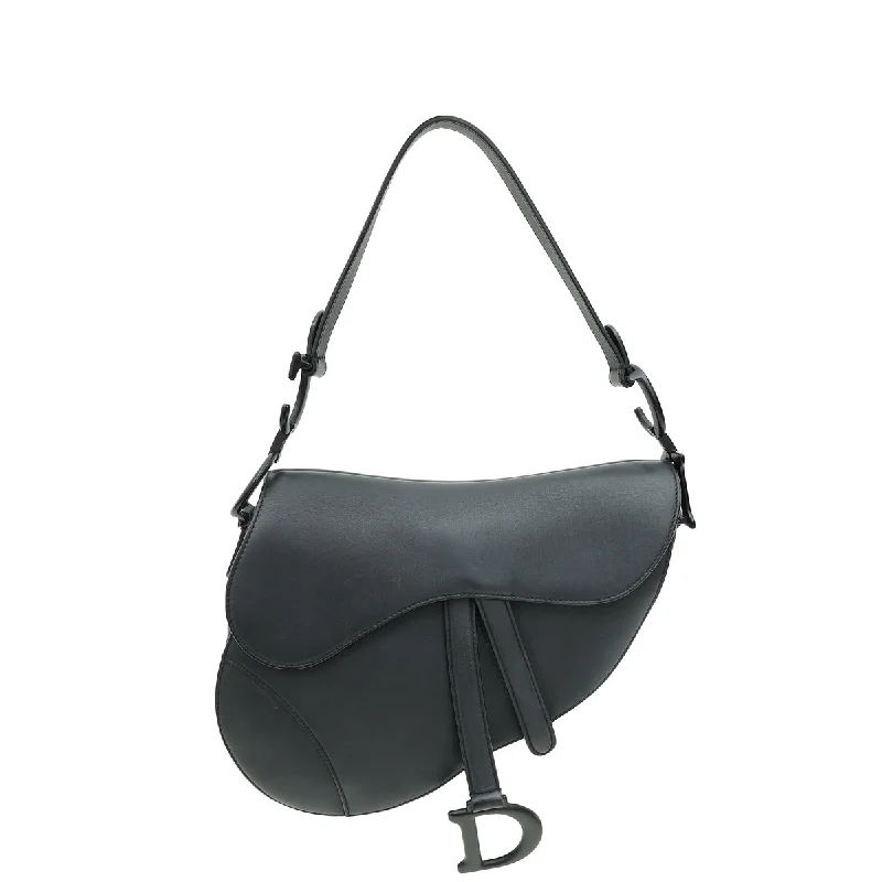 Elevate Your Style with Dior’s Iconic DesignsChristian Dior So Black Saddle Medium Bag