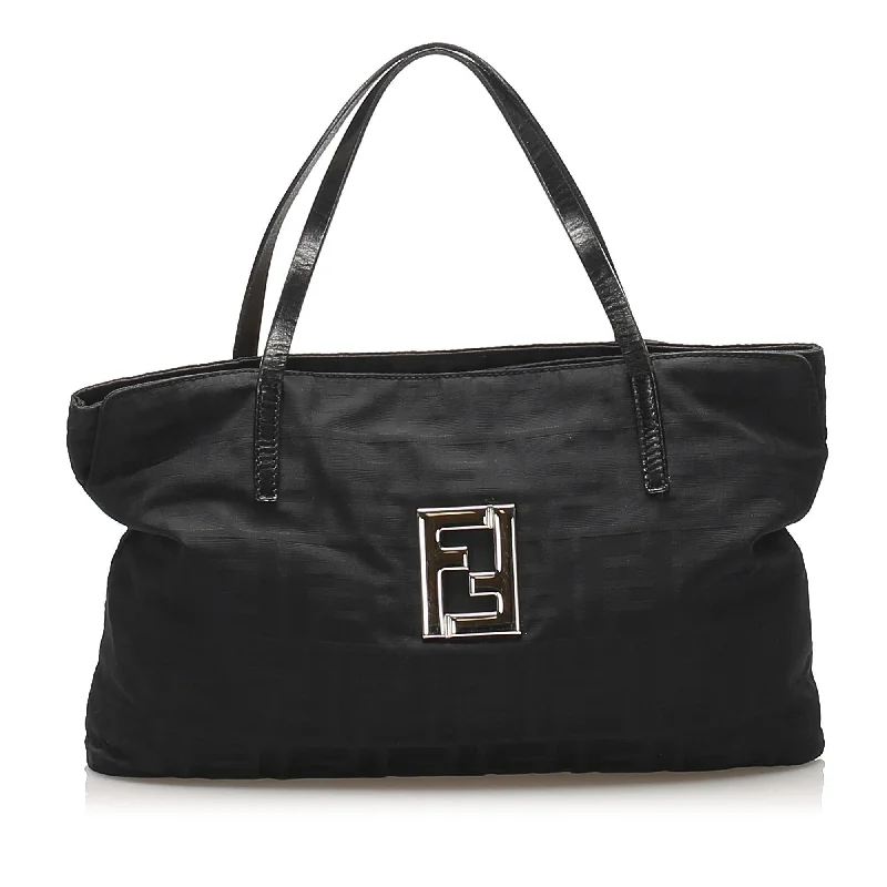 Fendi Luxe Essential -Fendi Zucca Canvas Handbag (SHG-14491)