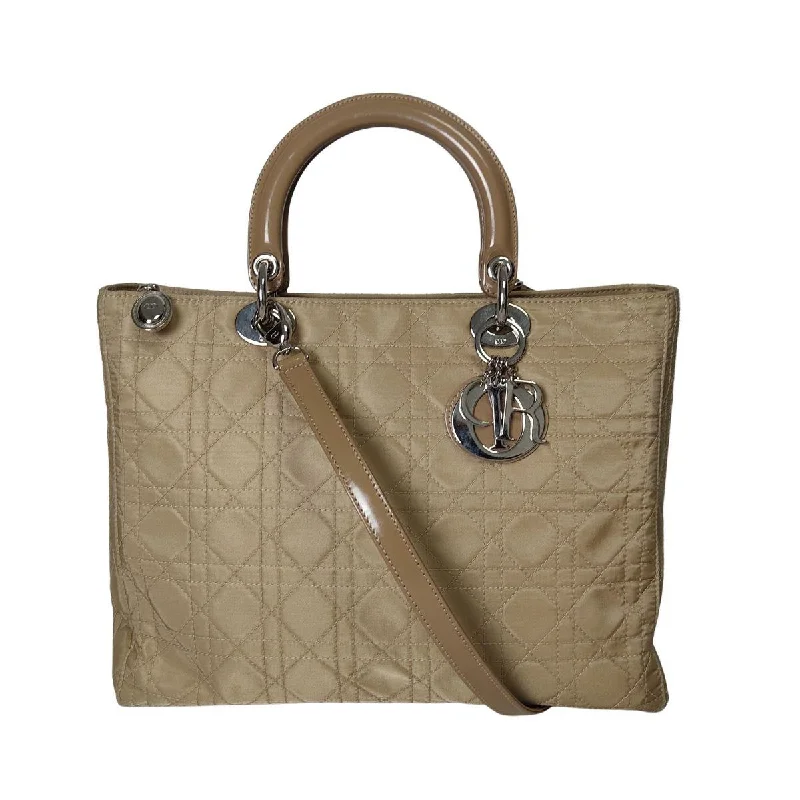 Style Redefined with Dior’s Iconic HandbagsChristian Dior Christian Lady bag in beige nylon