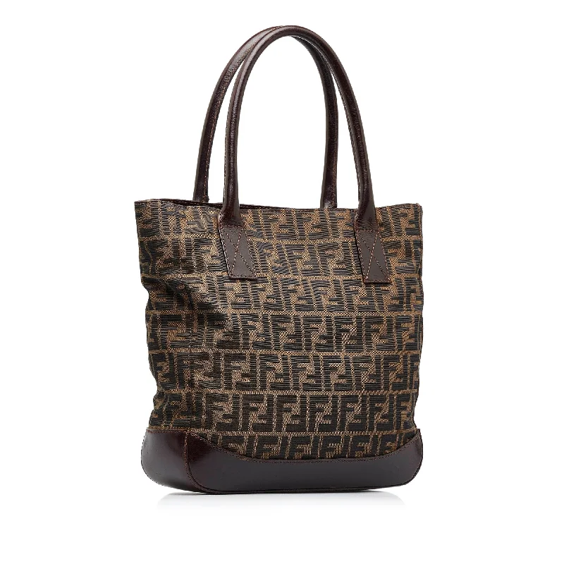 Fendi Luxe Essential -Brown Fendi Zucca Tote