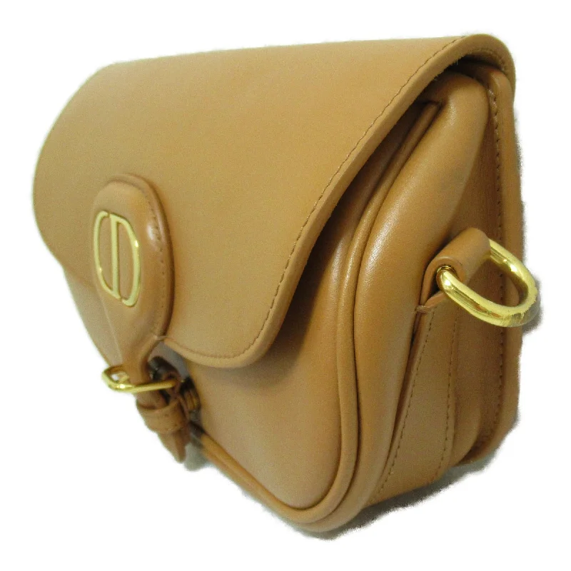 Sophisticated Elegance: Dior’s Latest BagsDior Shoulder Bag Brown Camel leather