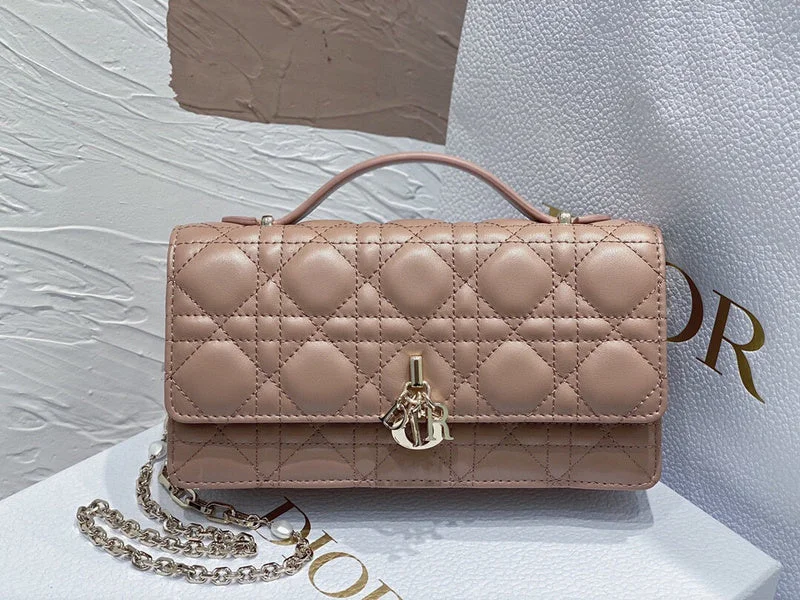 Explore the Essence of Luxury with DiorChristian Dior Bag