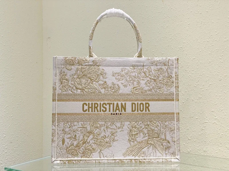 Unveil True Elegance with Dior HandbagsChristian Dior Bag