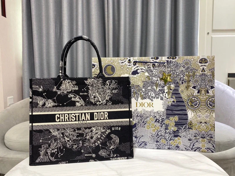 Effortlessly Chic: The Dior Signature BagChristian Dior Bag