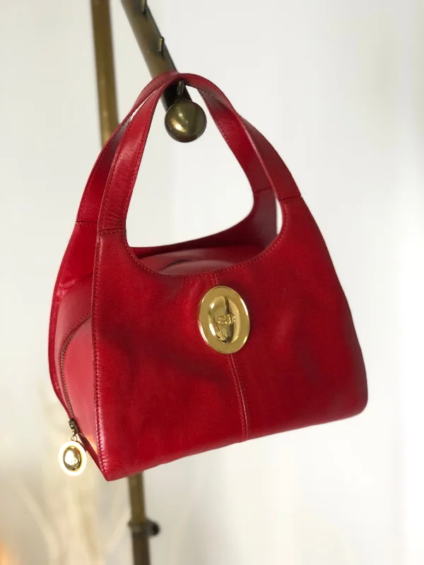 Elevate Your Wardrobe with DiorChristian Dior CD Logo Leather Handbag Red Vintage as4mv5