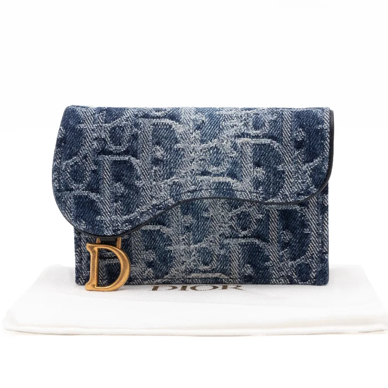 Dior: The Epitome of Timeless StyleSaddle Bloom Card Holder Blue Denim Dior Oblique Jacquard