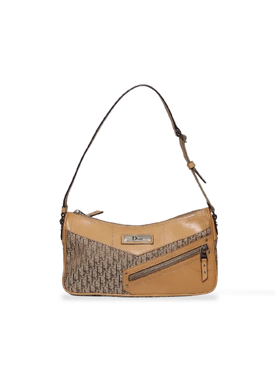 Celebrate Fashion with Dior BagsVINTAGE DIORISSIMO BAGUETTE