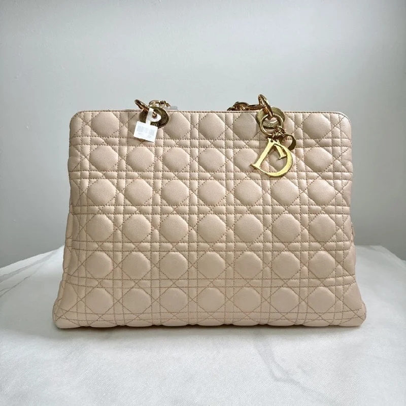 Elevate Your Wardrobe with DiorChristian Dior Beige Quilted Leather Tote Bag Medium