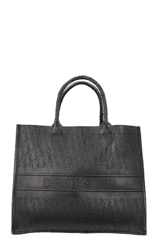 Crafted to Last: Dior’s Luxury BagsCHRISTIAN DIOR Book Tote Large Leather Black