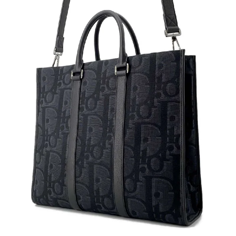 Fashion Forward with Dior’s Latest HandbagsDior East West Tote Bag Black 1ESSH232YXL_H03E Canvas Leather