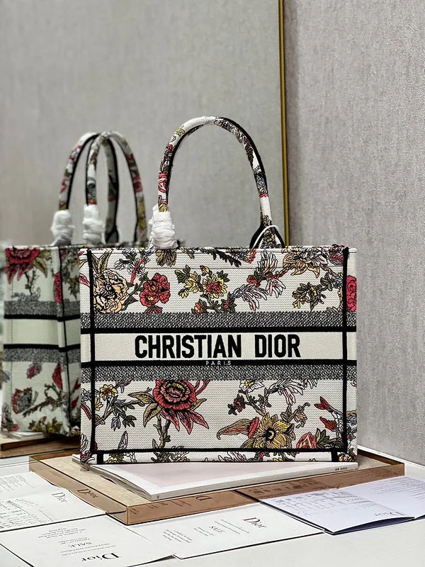 Experience Classic Elegance with Dior BagsChristian Dior Bag