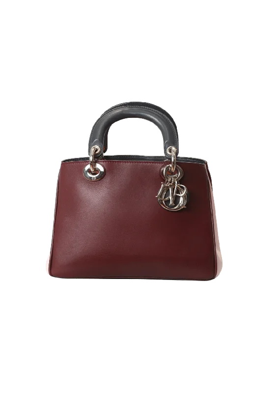 Fashion Forward with Dior’s Latest HandbagsSMALL DIORISSIMO BAG