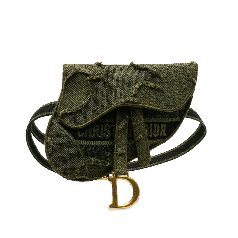 Dior Bags: Stylish Luxury at Its BestDior Camouflage Saddle Belt Bag (SHG-PtKA3S)