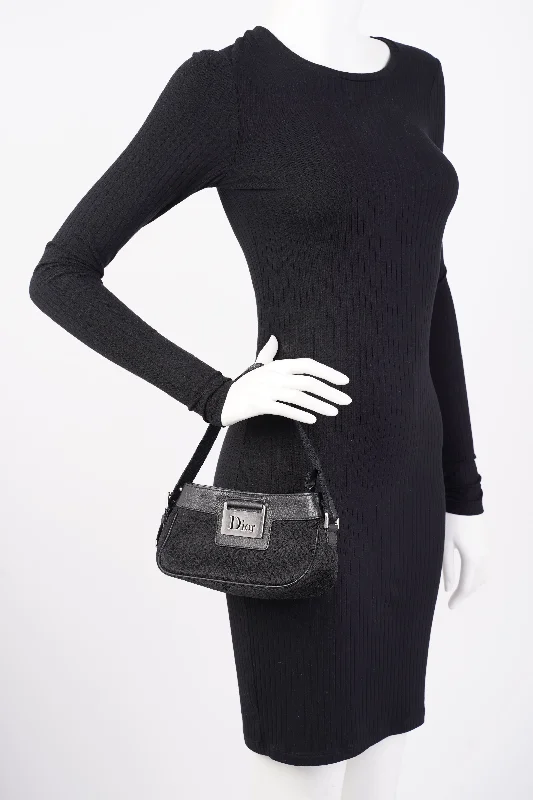 Crafted to Last: Dior’s Luxury BagsChristian Dior Shoulder Bag Black Jacquard Canvas