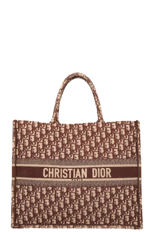 Iconic Luxury: Dior HandbagsCHRISTIAN DIOR Book Tote Medium Oblique Brown