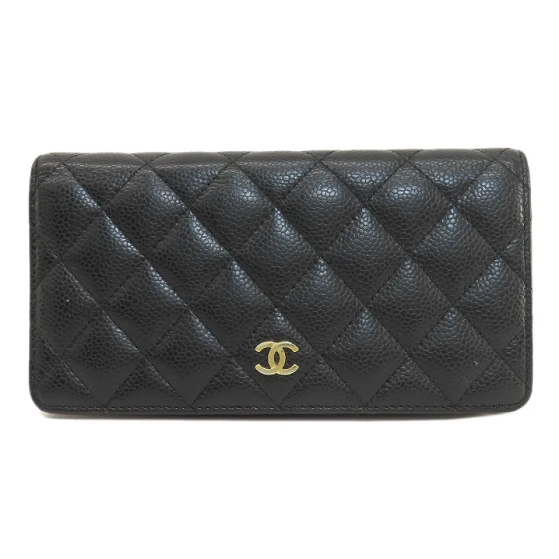 Chanel Small Yet Spacious Bag -Chanel Matelasse Coco Mark Long Wallet Caviar Skin Women's