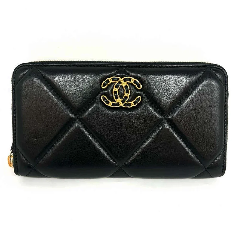 Chanel Street Style Favorite -Chanel Matelasse Round Long Wallet 19 AP1063 Black CHANEL