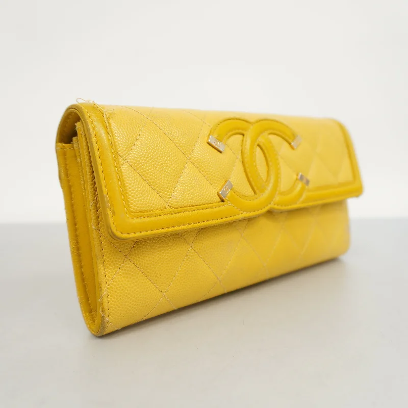 Chanel Modern Classic Bag -CHANELAuth  CC Filigree Gold Hardware Women's Caviar Leather Long Wallet Yellow