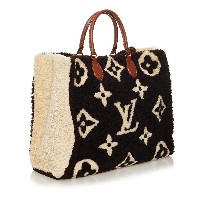 LV Sophisticated & Chic -Louis Vuitton Monogram Giant Shearling Teddy Onthego GM (SHG-37287)